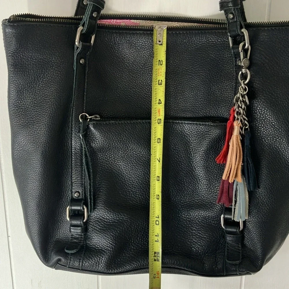 The Sak‎ Black Pebbled Leather Boho Hobo Bag tassel should purse